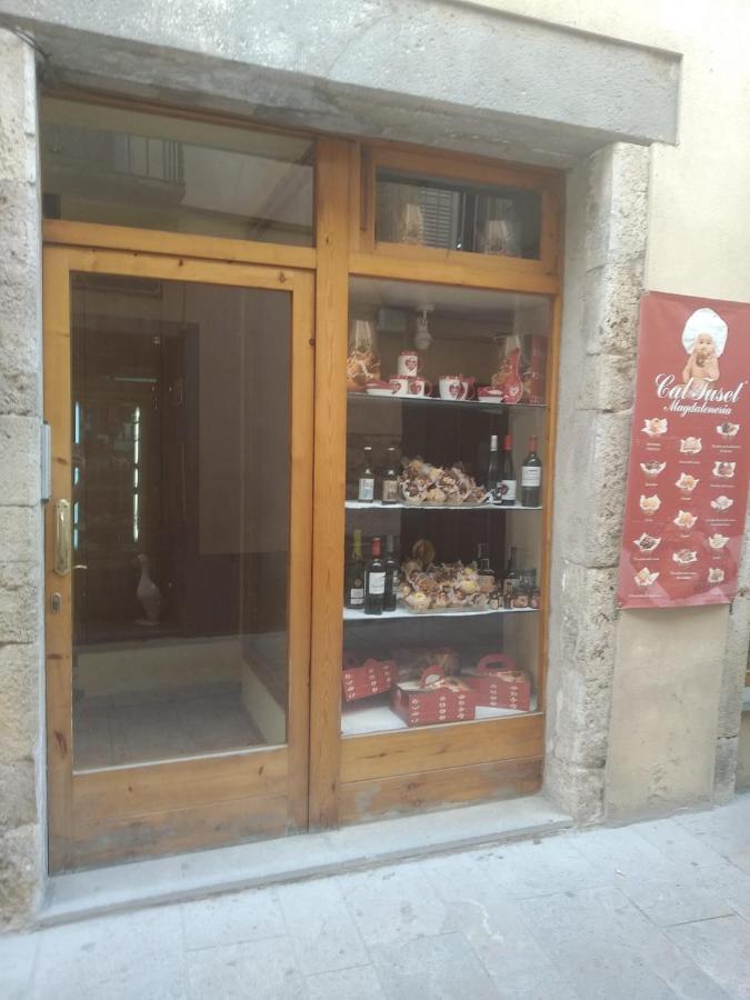 Buhardilla Para Dos En Can Mingu Besalú Eksteriør billede
